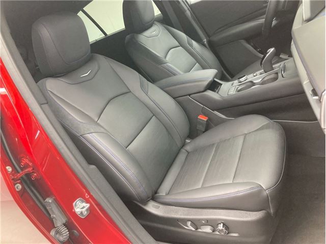 2025 Cadillac XT4 缩略图 33