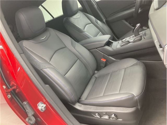 2025 Cadillac XT4 照片 7
