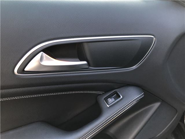 2014 Mercedes-BENZ GLA — миниатюра 35