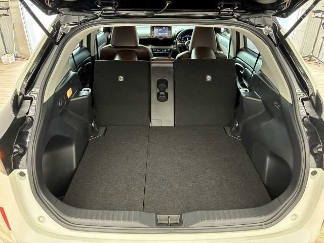 صورة مصغرة 13 لـ 2021 Toyota YARIS CROSS