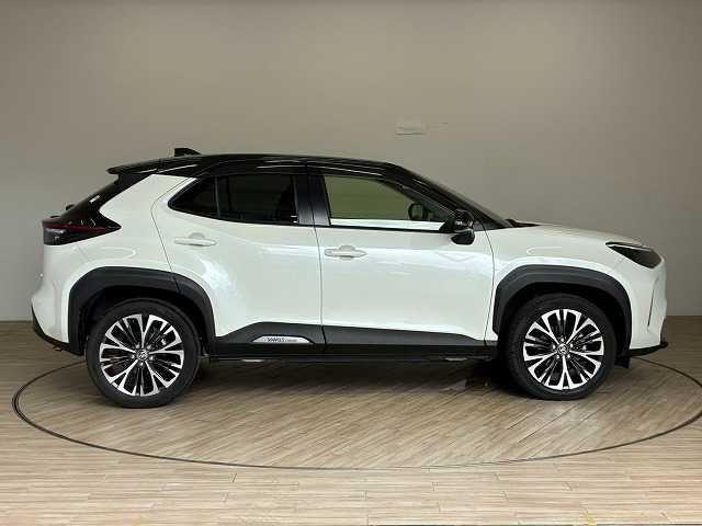 صورة مصغرة 18 لـ 2021 Toyota YARIS CROSS