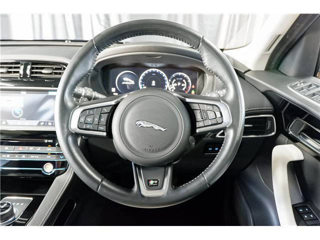 2016 Jaguar F-PACE 缩略图 11