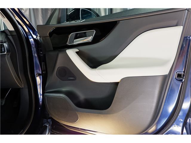 2016 Jaguar F-PACE 缩略图 36