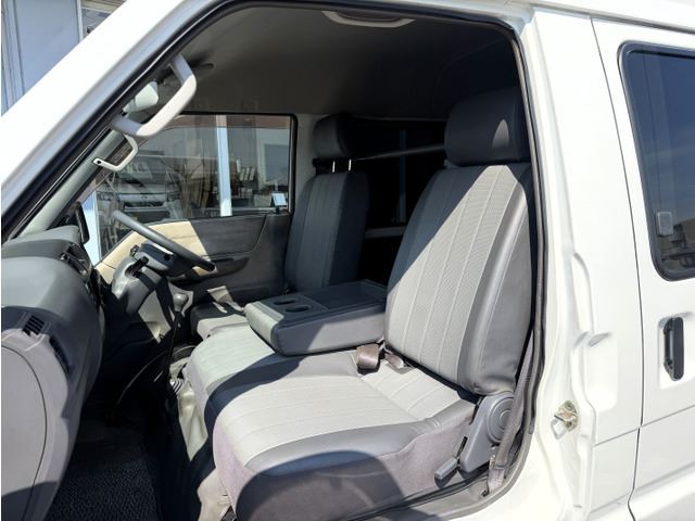 صورة مصغرة 59 لـ 2005 Nissan VANETTE LARGO COACH