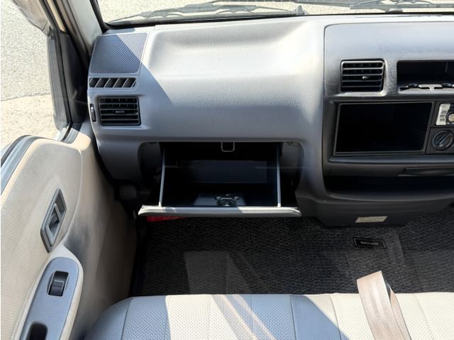 صورة مصغرة 60 لـ 2005 Nissan VANETTE LARGO COACH