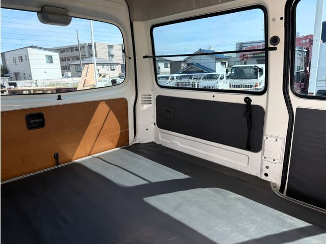 صورة مصغرة 71 لـ 2005 Nissan VANETTE LARGO COACH