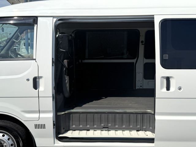 صورة مصغرة 76 لـ 2005 Nissan VANETTE LARGO COACH