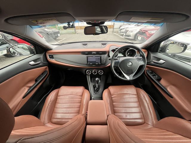 2017 ALFA Romeo GIULIETTA 照片 2