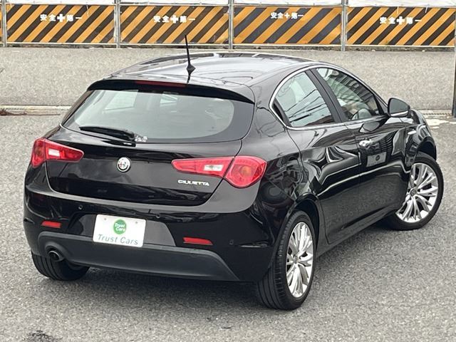 2017 ALFA Romeo GIULIETTA 缩略图 23
