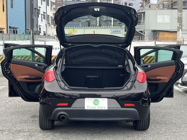 2017 ALFA Romeo GIULIETTA 缩略图 30