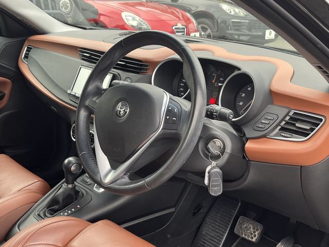 2017 ALFA Romeo GIULIETTA 缩略图 32