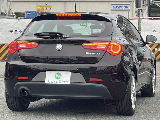 2017 ALFA Romeo GIULIETTA 照片 6