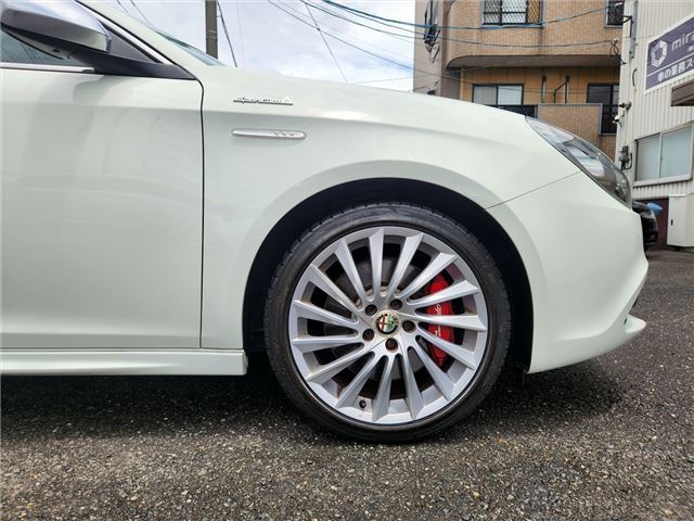 صورة مصغرة 33 لـ 2014 ALFA Romeo GIULIETTA