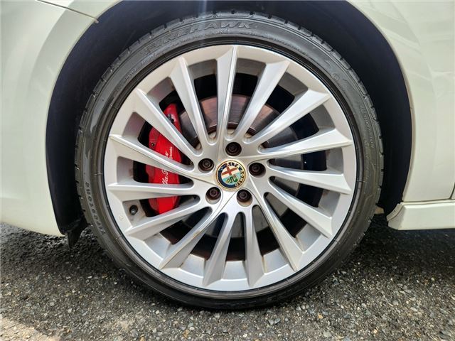 صورة مصغرة 76 لـ 2014 ALFA Romeo GIULIETTA