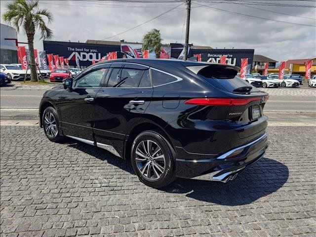 2025 Toyota HARRIER — фото 2