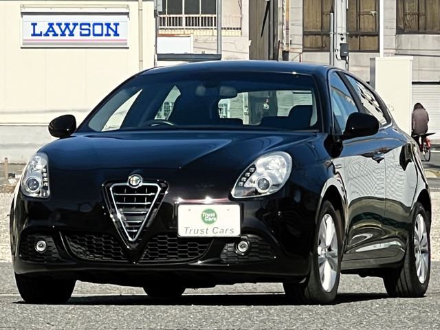 2013 ALFA Romeo GIULIETTA 照片 1