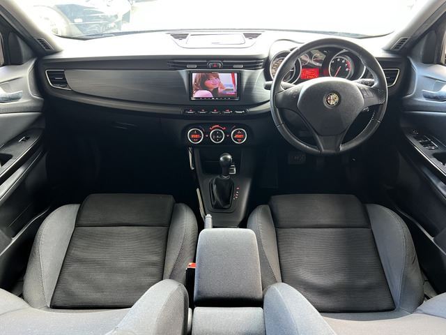 2013 ALFA Romeo GIULIETTA 照片 3