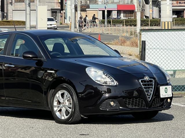 2013 ALFA Romeo GIULIETTA 缩略图 12