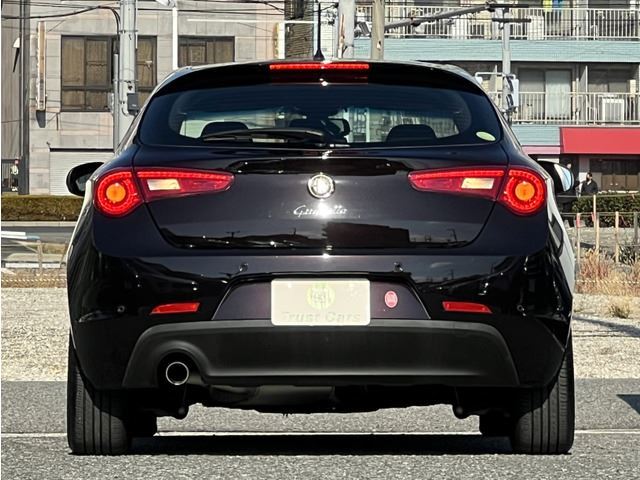 2013 ALFA Romeo GIULIETTA 缩略图 13