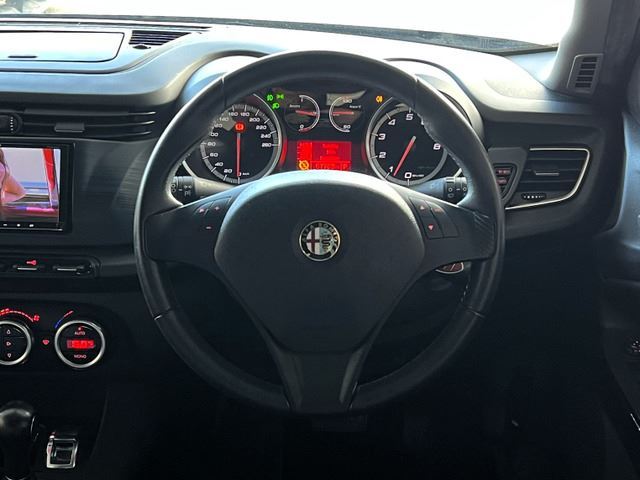 2013 ALFA Romeo GIULIETTA 缩略图 26