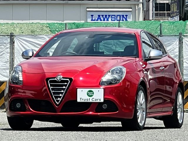 2014 ALFA Romeo GIULIETTA 照片 1