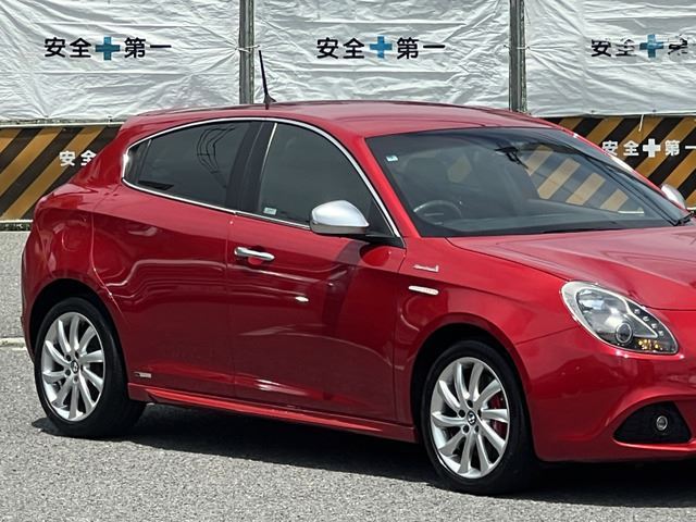 2014 ALFA Romeo GIULIETTA 缩略图 11