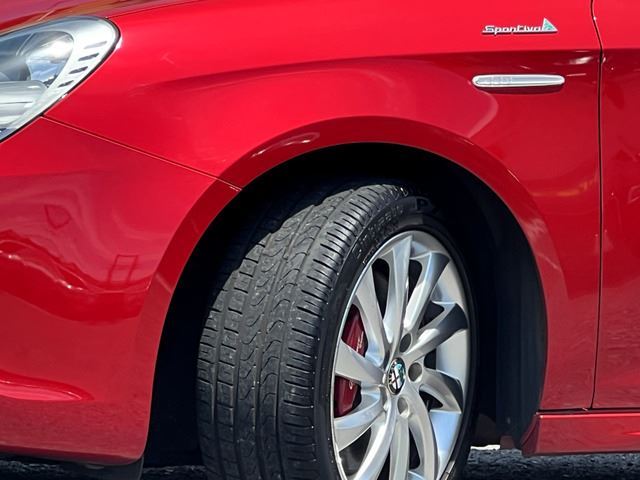 2014 ALFA Romeo GIULIETTA 缩略图 17