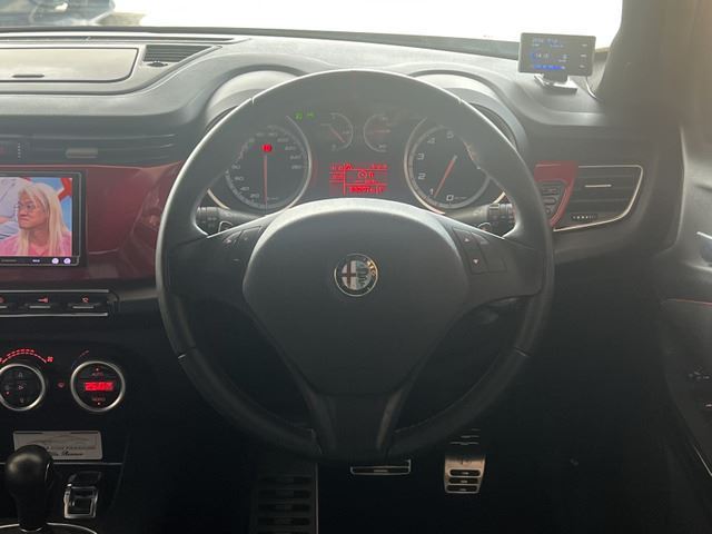 2014 ALFA Romeo GIULIETTA 缩略图 28