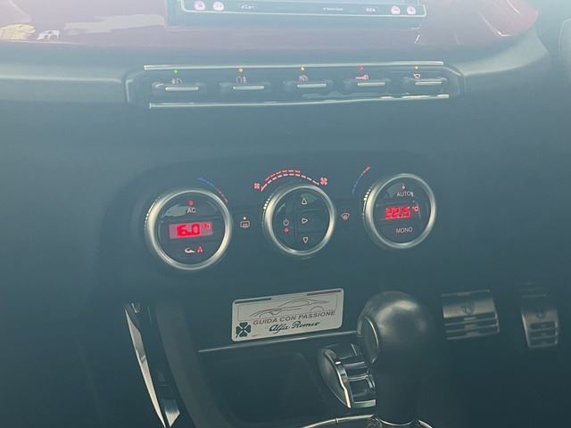 2014 ALFA Romeo GIULIETTA 缩略图 39