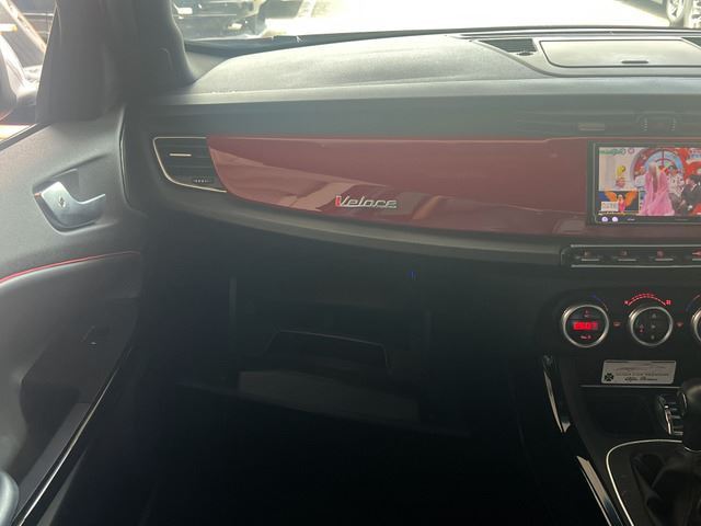 2014 ALFA Romeo GIULIETTA 缩略图 43