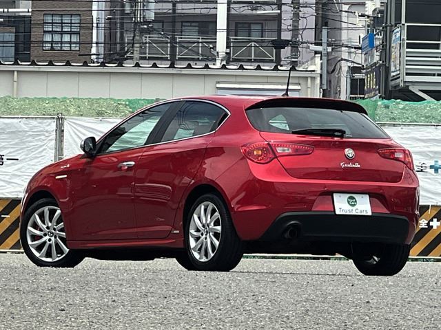 2014 ALFA Romeo GIULIETTA 照片 9