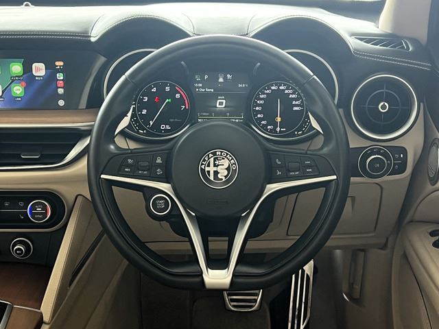 صورة مصغرة 24 لـ 2018 ALFA Romeo STELVIO
