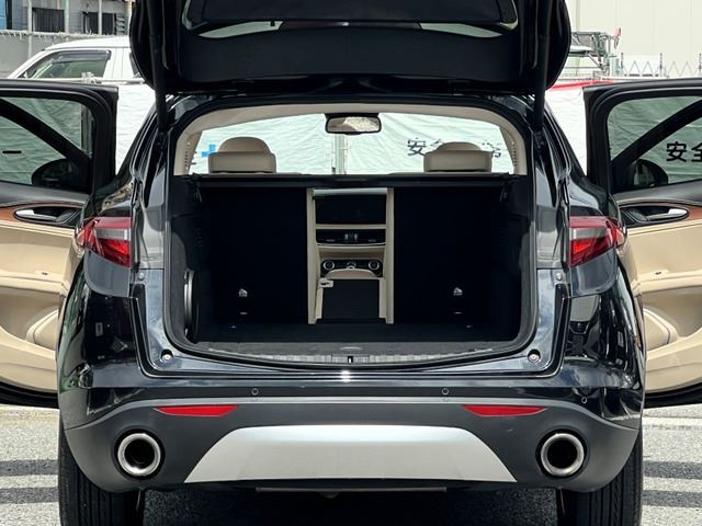 صورة مصغرة 28 لـ 2018 ALFA Romeo STELVIO