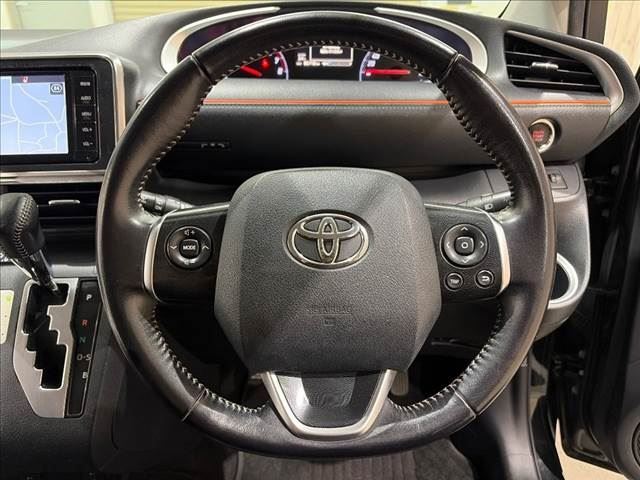 2016 Toyota SIENTA — миниатюра 13