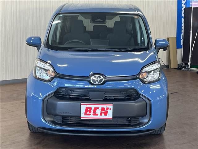 صورة 2 لـ 2023 Toyota SIENTA
