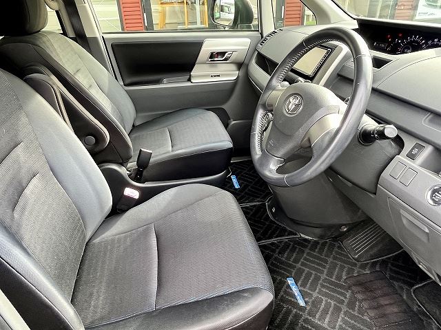2009 Toyota VOXY 照片 4