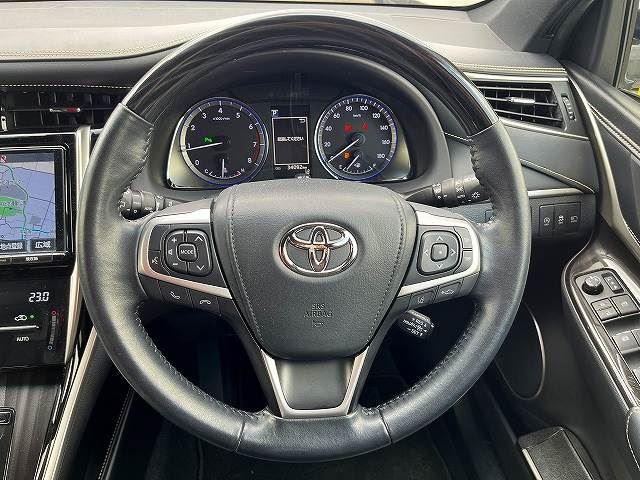 2018 Toyota HARRIER — миниатюра 16