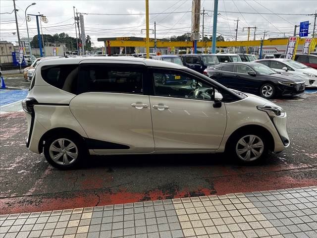 صورة 6 لـ 2021 Toyota SIENTA