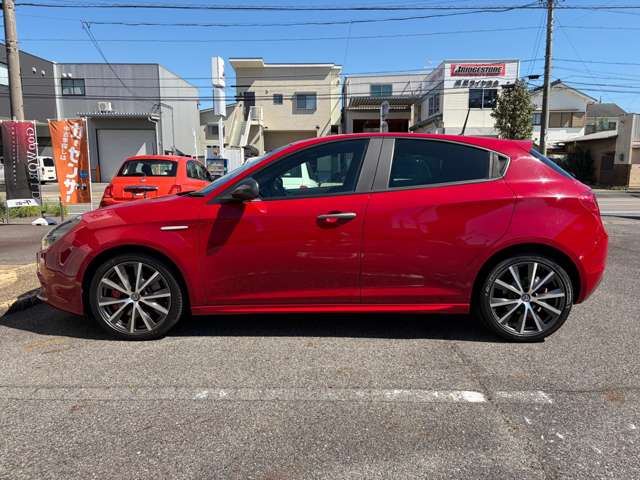 2017 ALFA Romeo GIULIETTA 缩略图 22