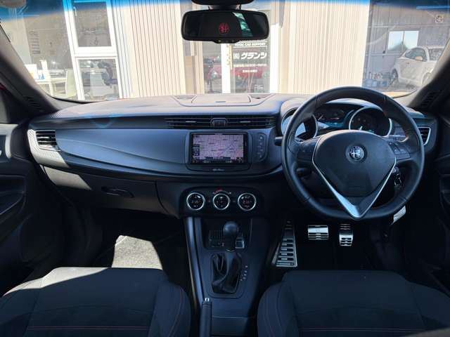 2017 ALFA Romeo GIULIETTA 照片 4