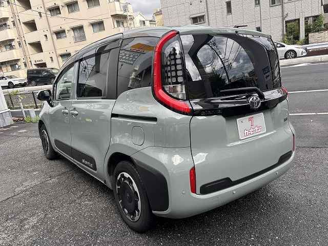 صورة 3 لـ 2024 Toyota SIENTA