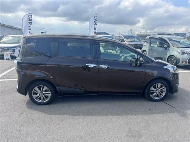 صورة مصغرة 12 لـ 2017 Toyota SIENTA