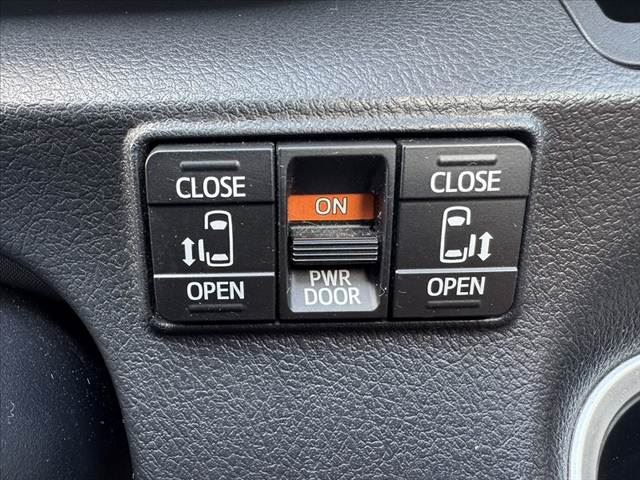 صورة 6 لـ 2017 Toyota SIENTA