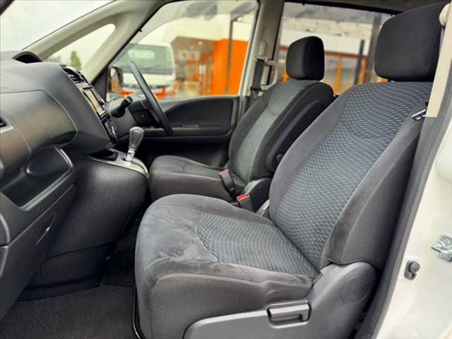 2015 Nissan SERENA 缩略图 17