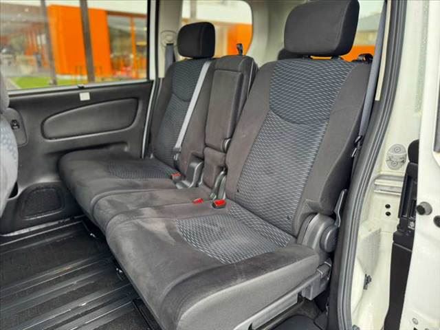 2015 Nissan SERENA 缩略图 18