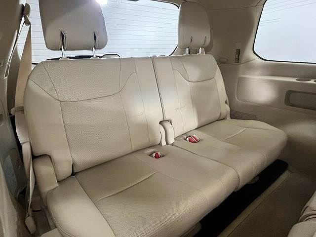 2015 Lexus LX — фото 7