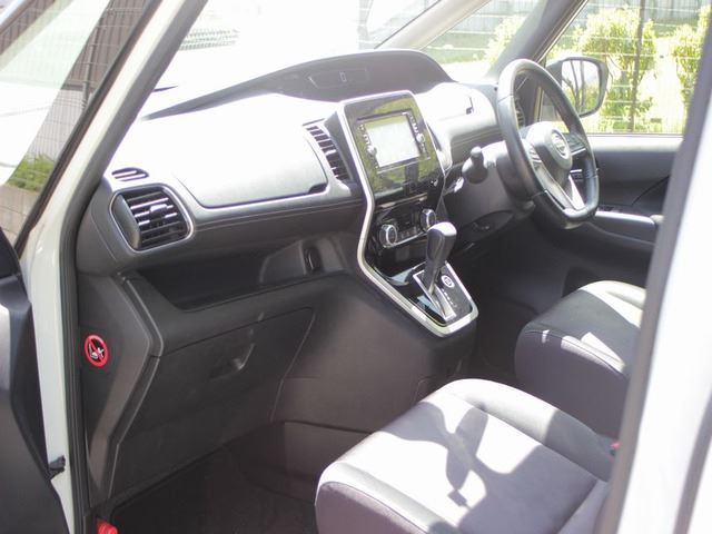 2016 Nissan SERENA 缩略图 31