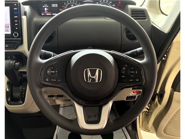 صورة 10 لـ 2017 Honda N-BOX