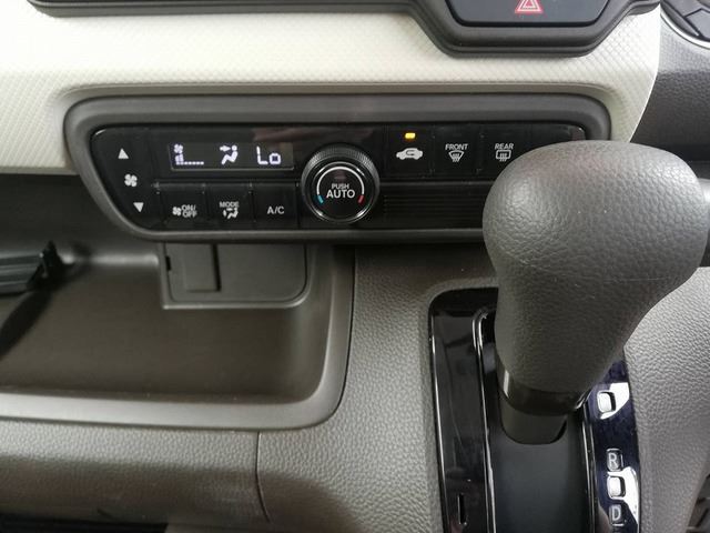 2021 Honda N-BOX — миниатюра 28