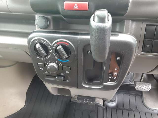 صورة مصغرة 17 لـ 2021 Nissan NV100CLIPPER RIO
